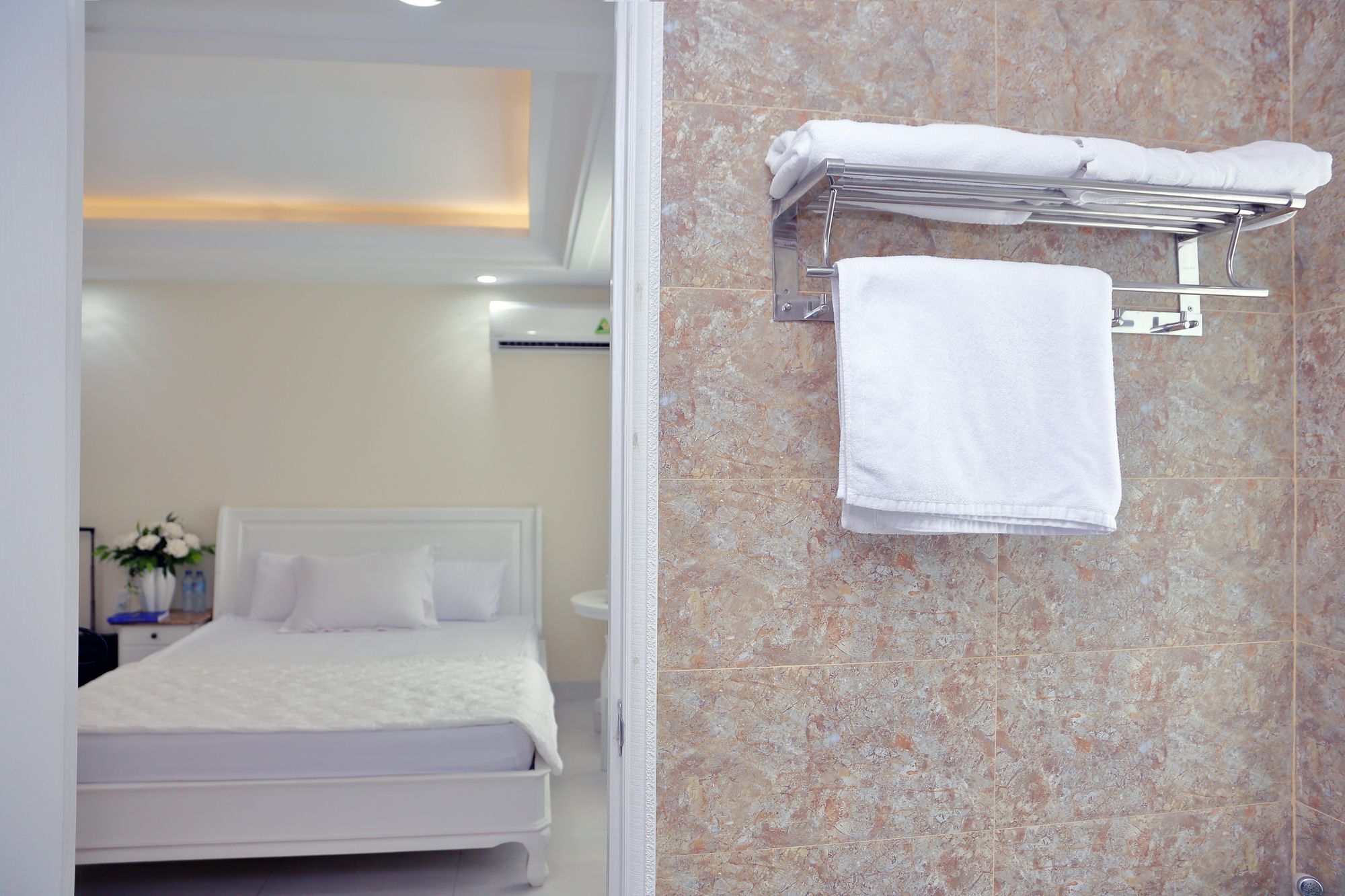 Sunshine Hotel - Phu My Hung Ho Chi Minh City Exterior photo